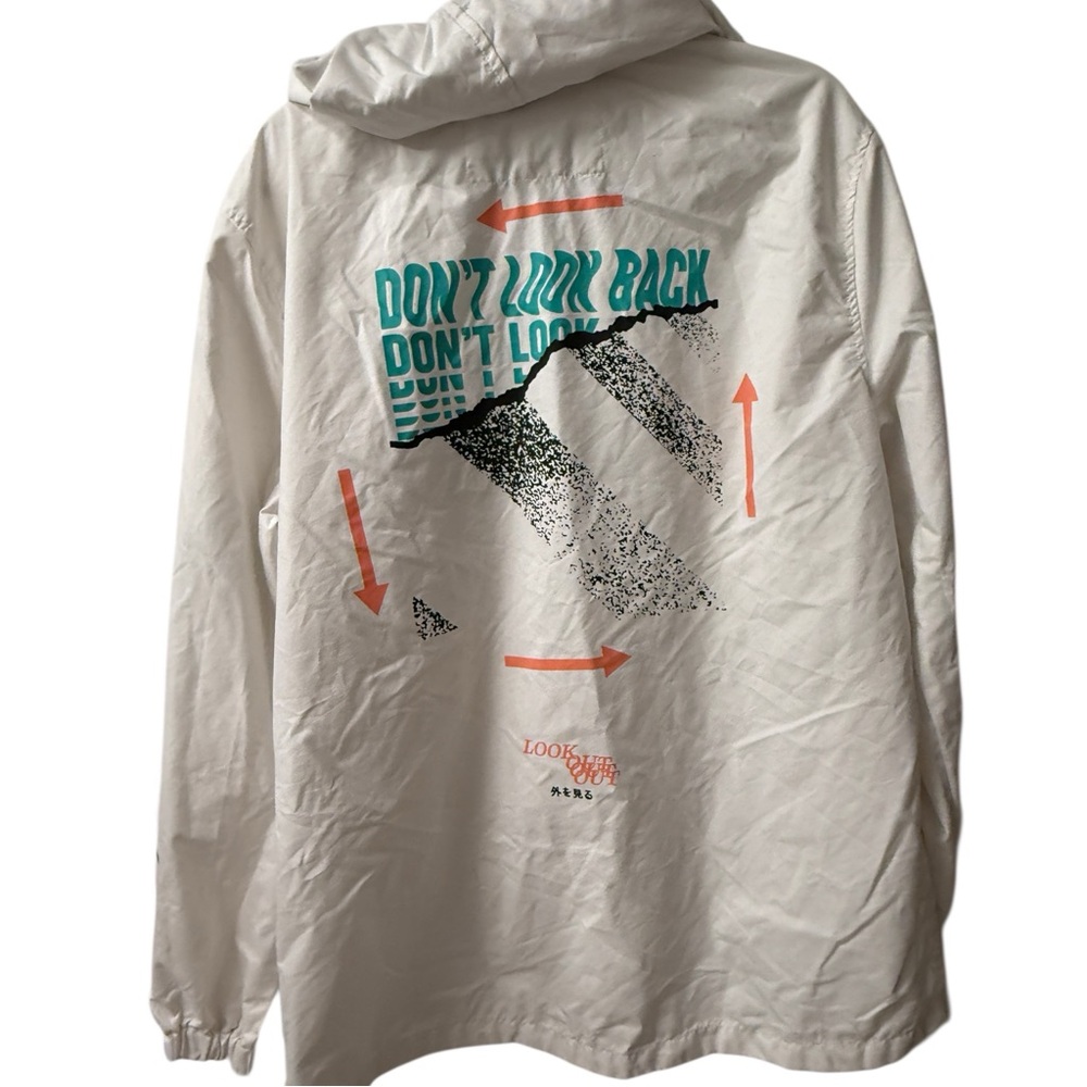 Brooklyn Cloth "Don't Look Back" Graphic Windbreaker M
Streetwear Cyberpunk